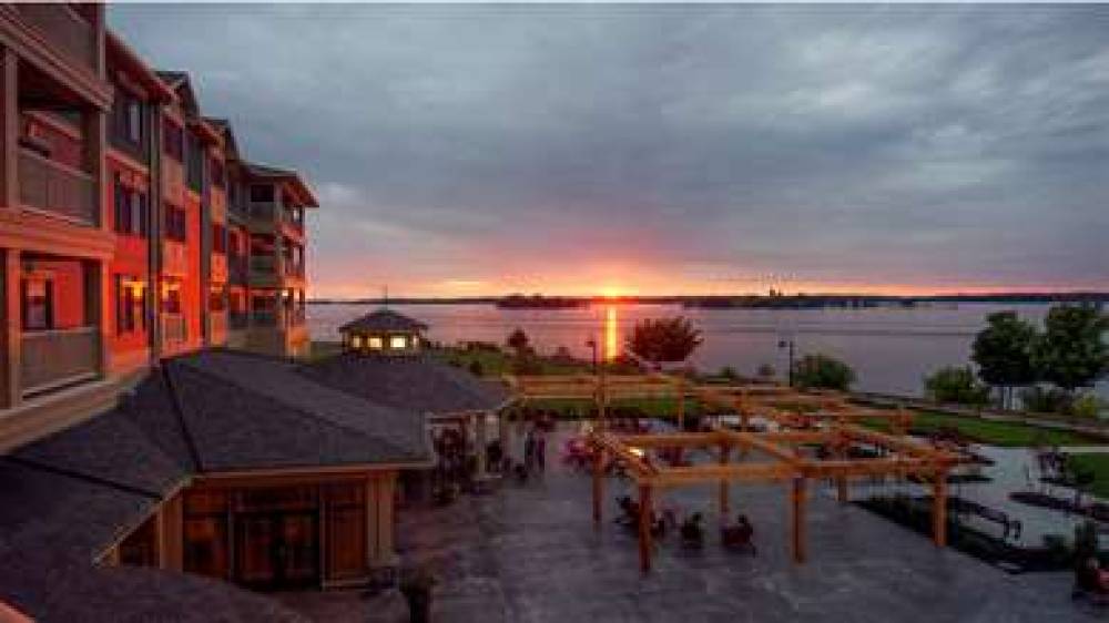 1000 Islands Harbor Hotel