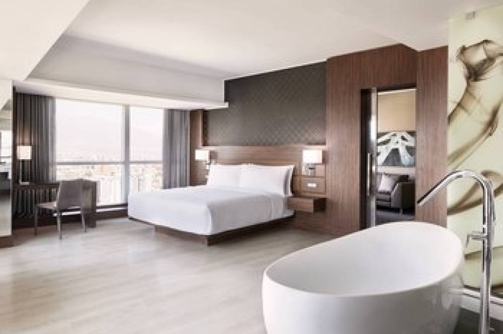 AC Hotel By Marriott Santiago Costanera Center 7