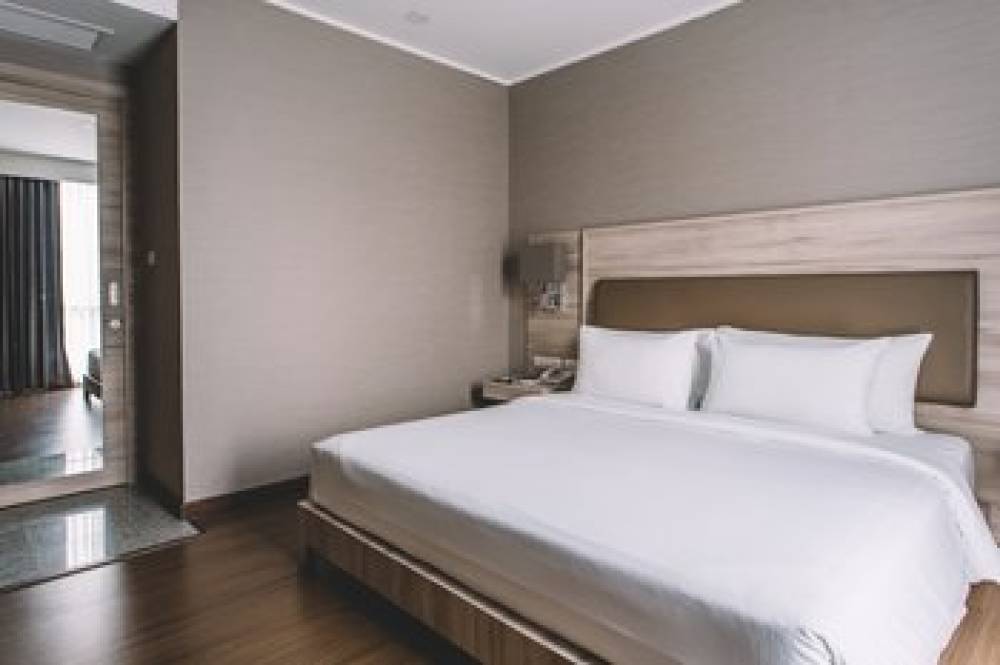 ADELPHI SUITES BANGKOK 8