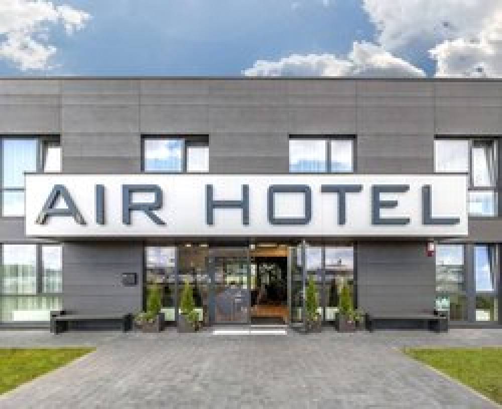 Air Hotel