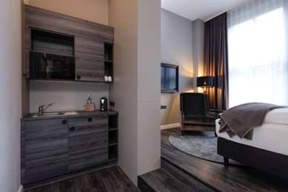 Airporthotel Berlin - Adlersho 9