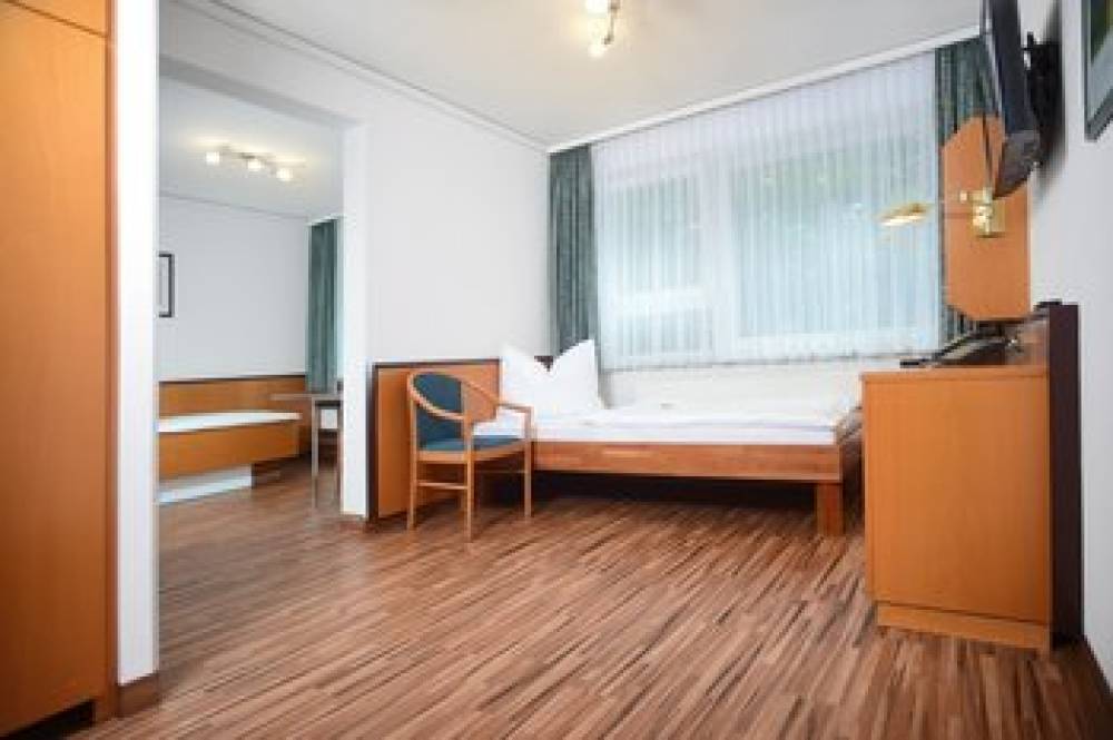 AIRPORTHOTEL NEU ISENBURG 1