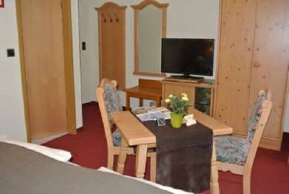 AKZENT HOTEL AM BACH 4