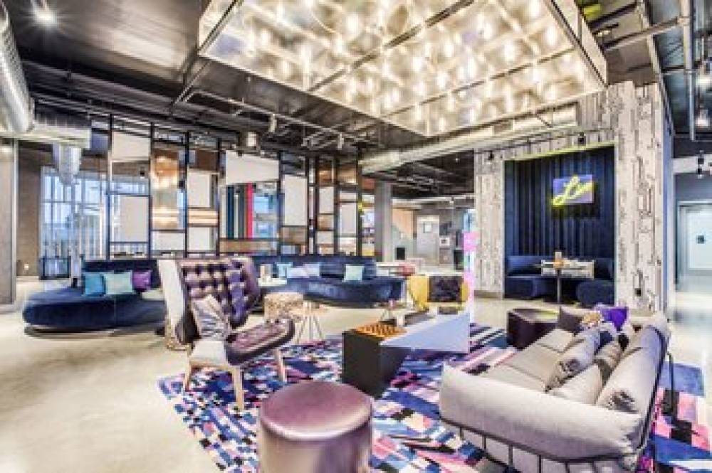 Aloft Dallas Arlington Entertainment District 1