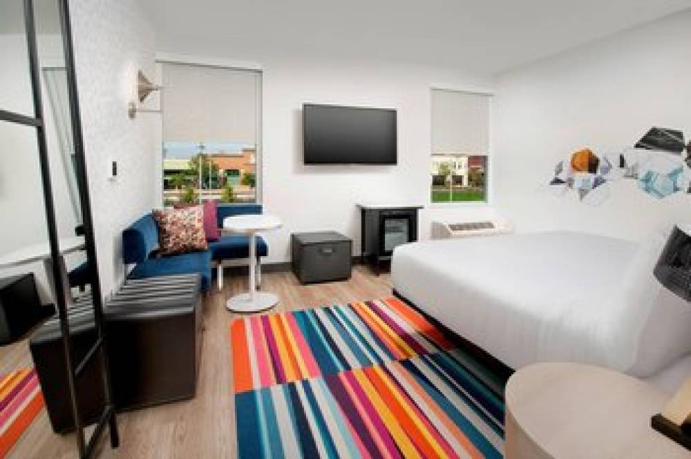 Aloft Florence 4