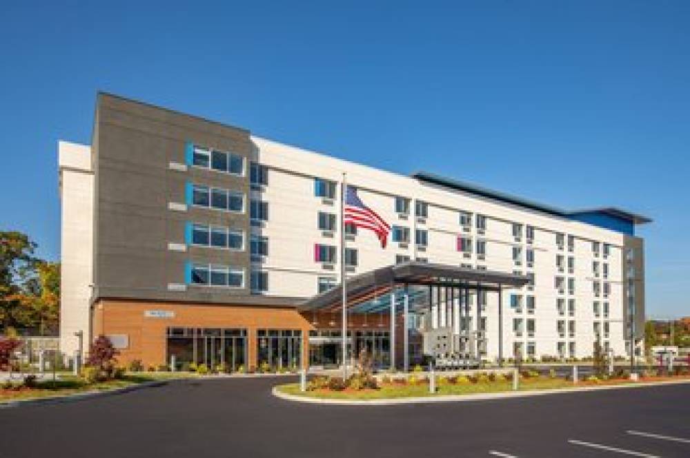 Aloft Framingham 2