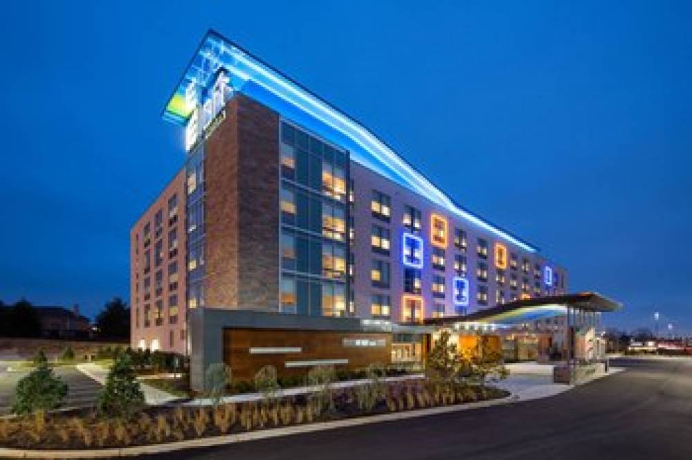 Aloft Louisville East 2