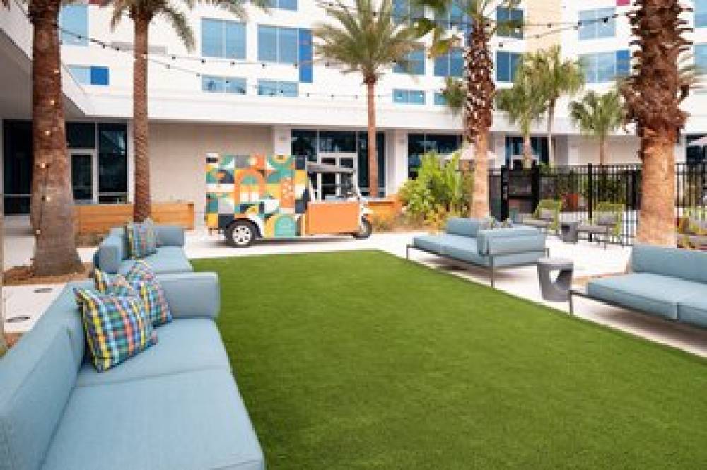 Aloft Orlando Lake Nona 5