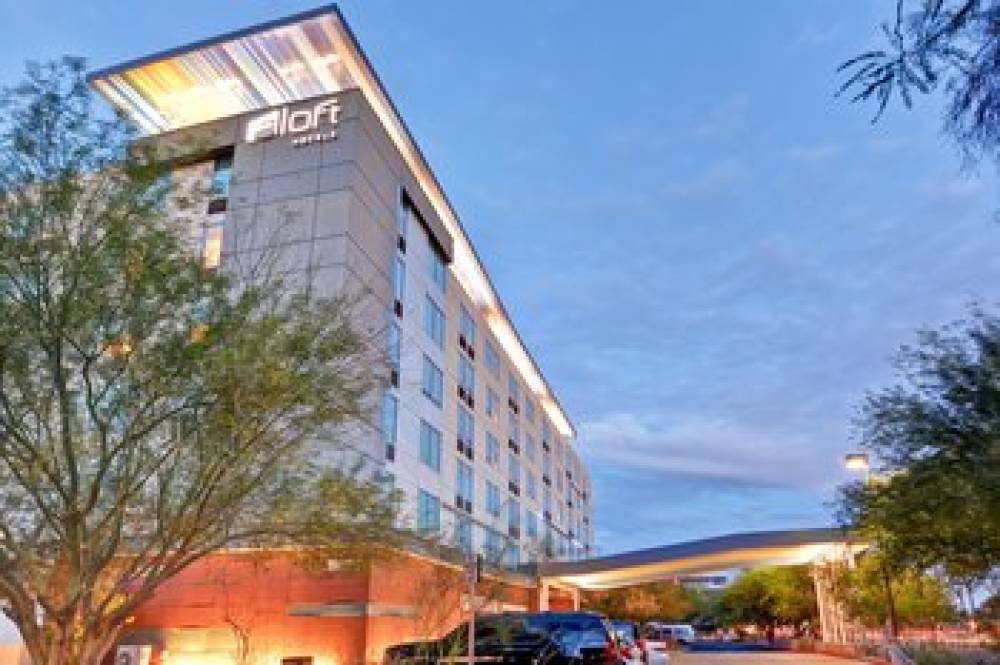 Aloft Phoenix Airport 3