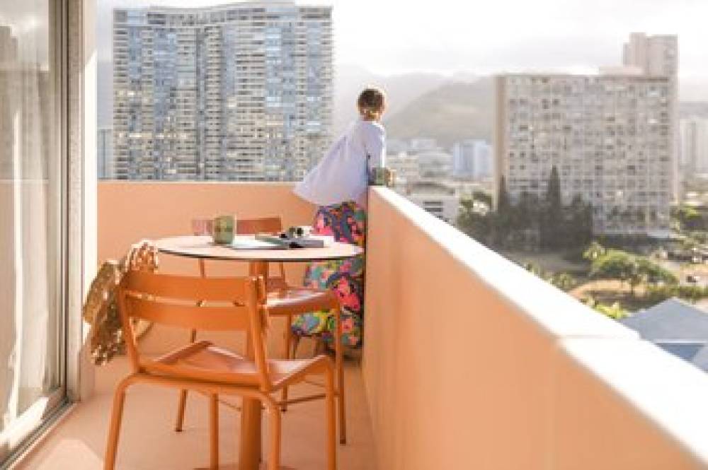 Ambassador Hotel Waikiki 5