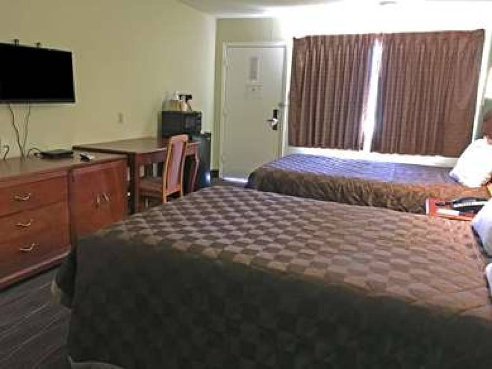 Americas Best Value Inn Alexandria 10