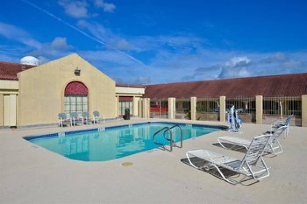 Americas Best Value Inn And Suites Aransas Pass 8