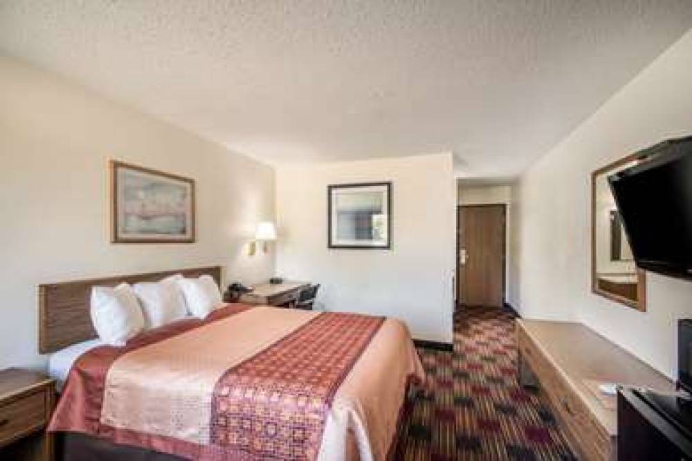 Americas Best Value Inn And Suites Harrisonville 8