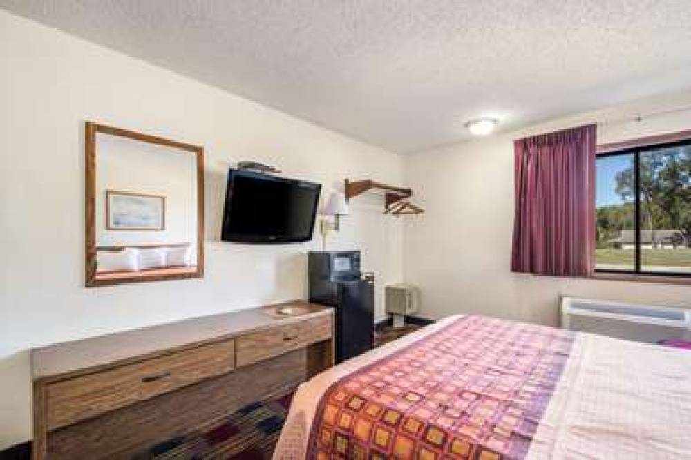 Americas Best Value Inn And Suites Harrisonville 7