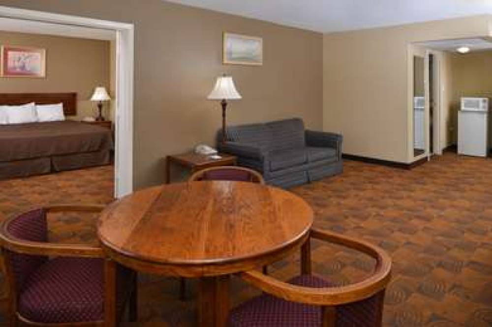 Americas Best Value Inn And Suites Memphis East 6