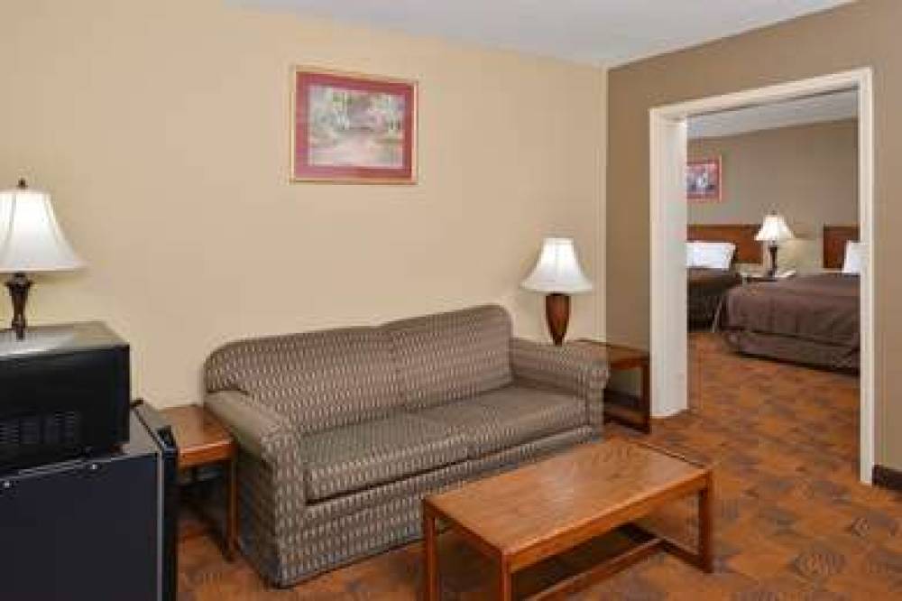 Americas Best Value Inn And Suites Memphis East 8