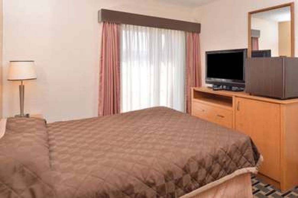 Americas Best Value Inn And Suites St Cloud 5