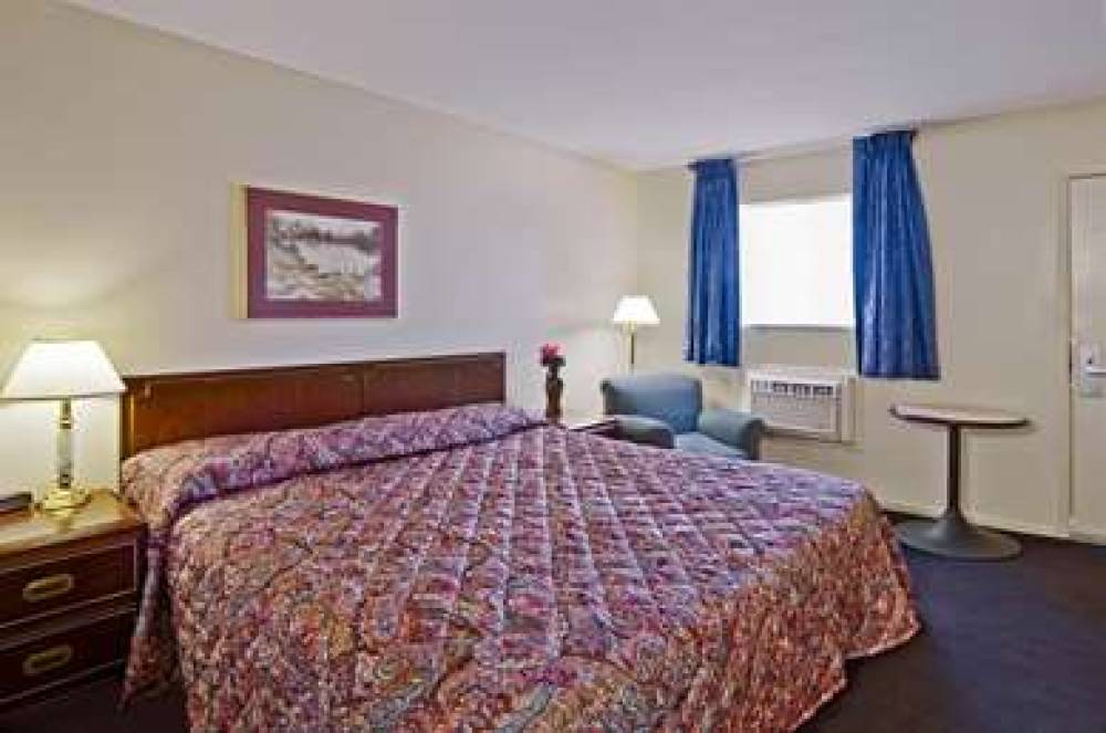 Americas Best Value Inn Arkansas City 6