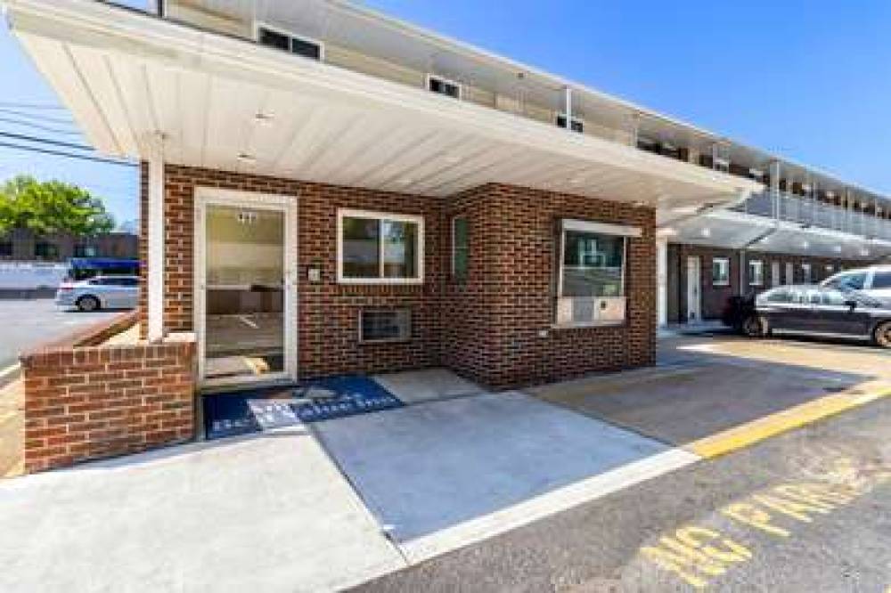 Americas Best Value Inn Avenel Woodbridge 2