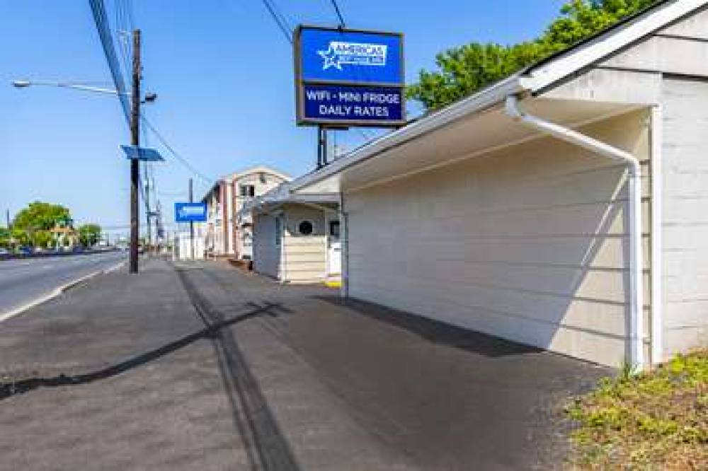 Americas Best Value Inn Avenel Woodbridge 3