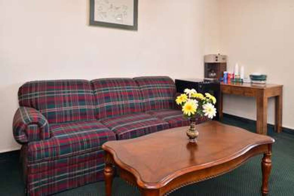 Americas Best Value Inn Bishopville 4