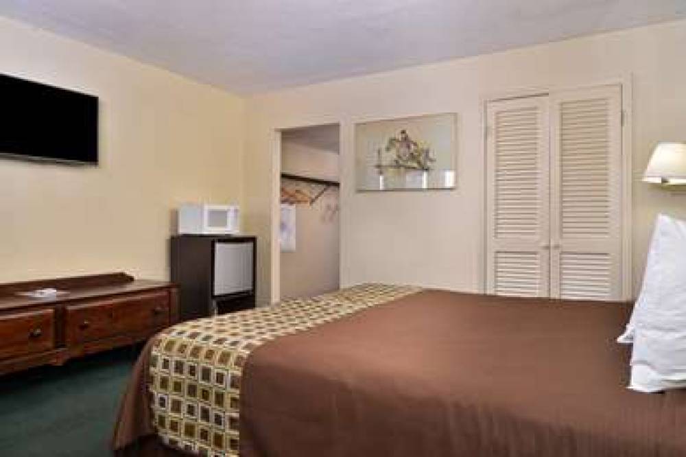 Americas Best Value Inn Bishopville 8