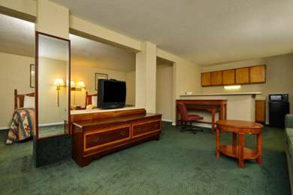 AMERICAS BEST VALUE INN 9