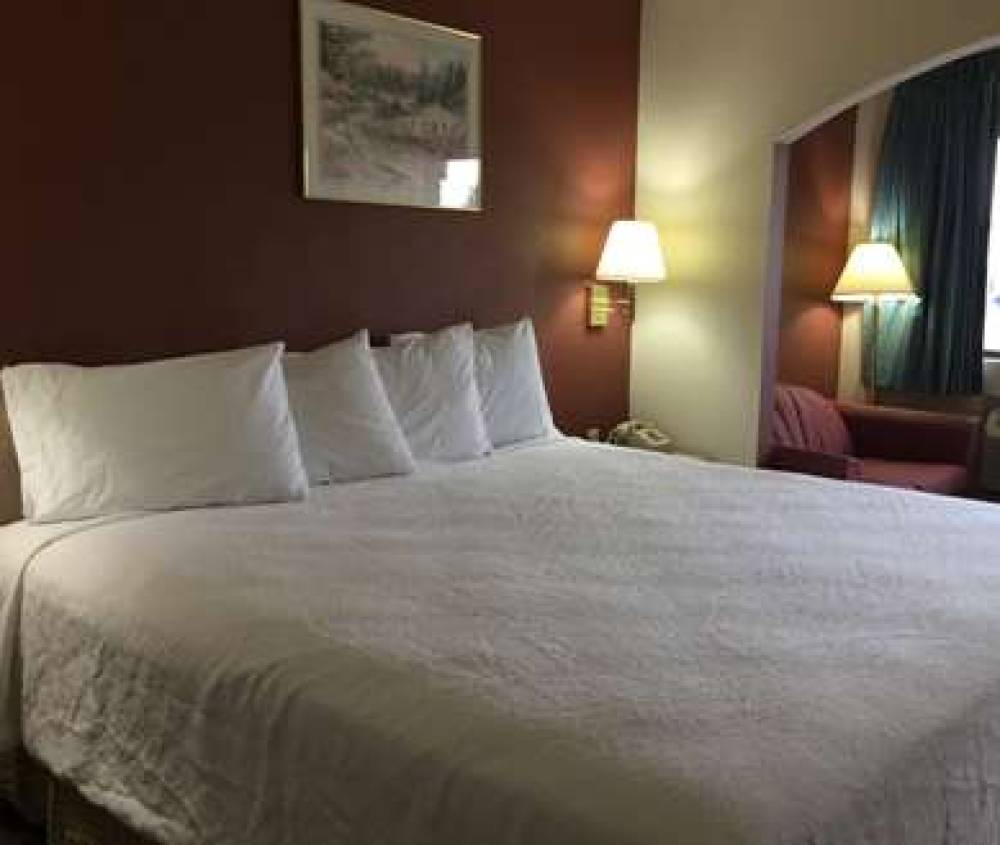 Americas Best Value Inn Cabot 7