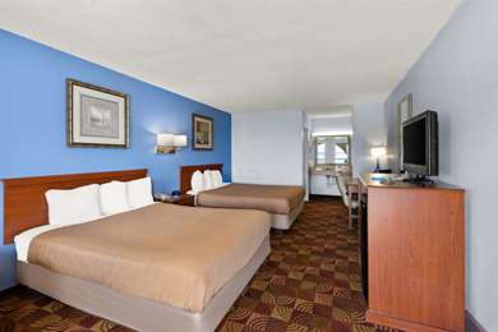 Americas Best Value Inn Celina 8