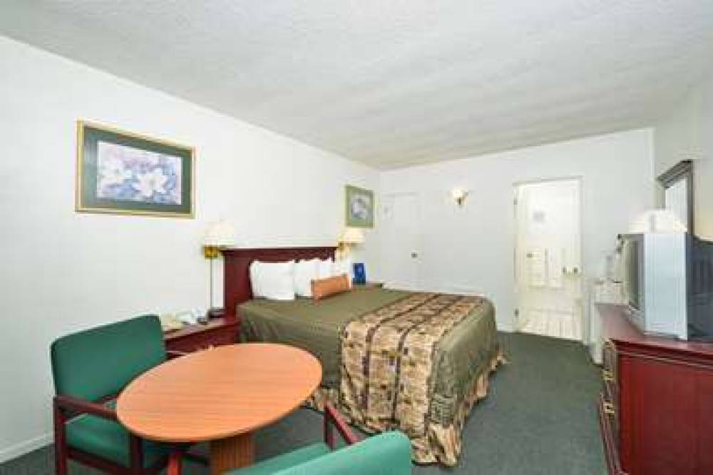 Americas Best Value Inn Chico 6