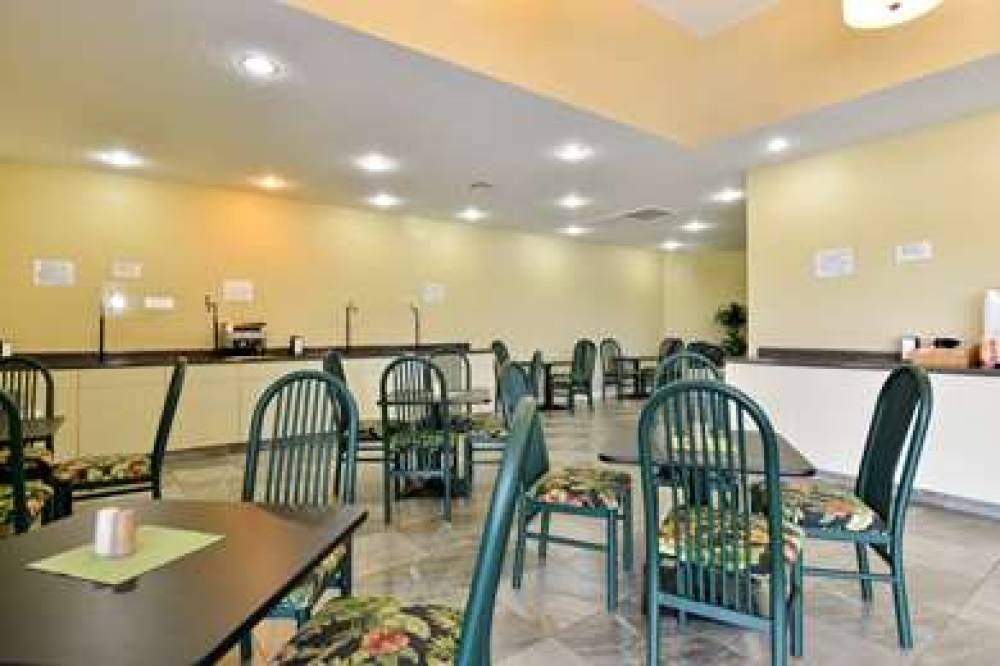 Americas Best Value Inn Cocoa Port Canaveral 4