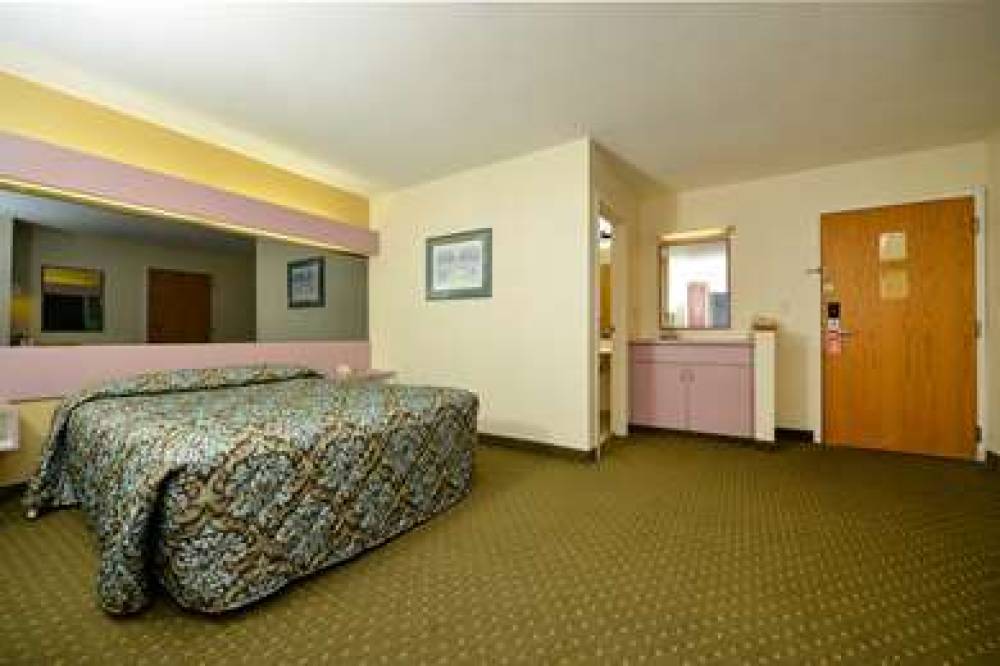 Americas Best Value Inn East Syracuse 3