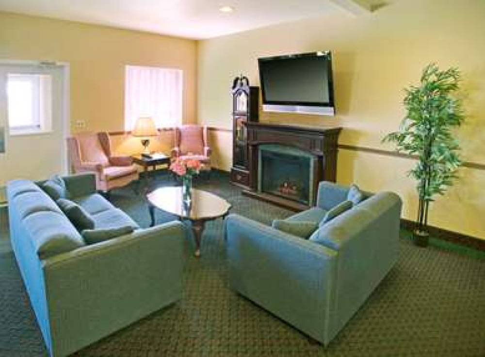 Americas Best Value Inn Gaylord 9