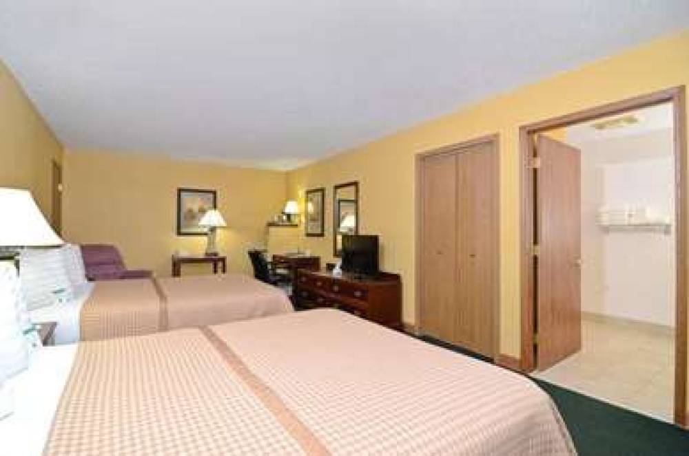 Americas Best Value Inn Iola 7