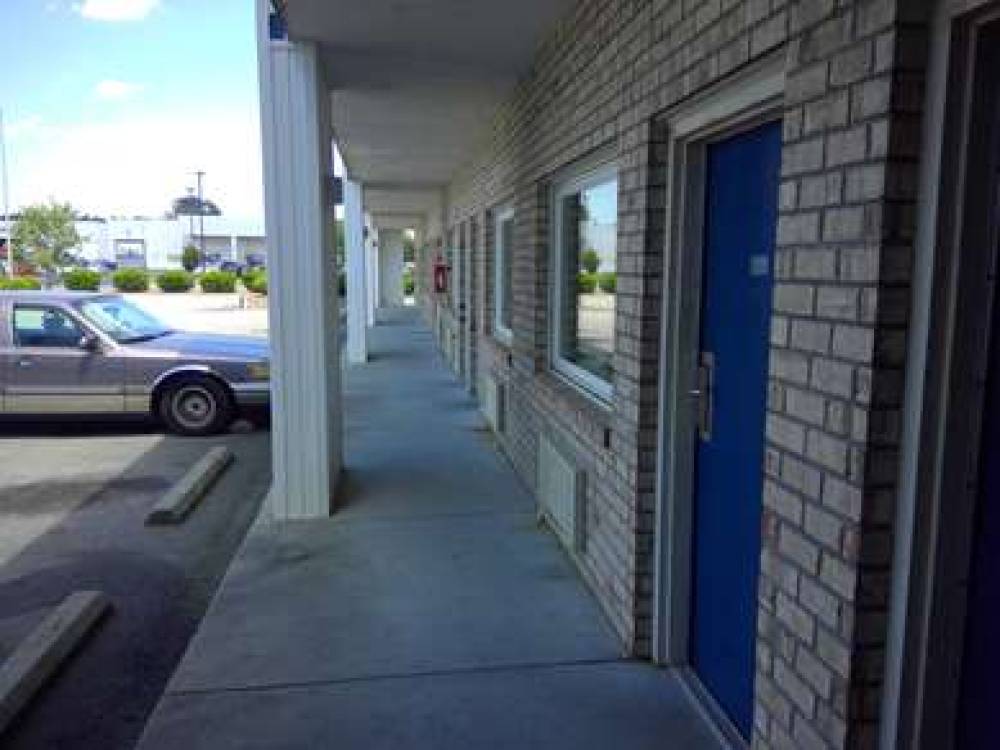 Americas Best Value Inn Kinston 7