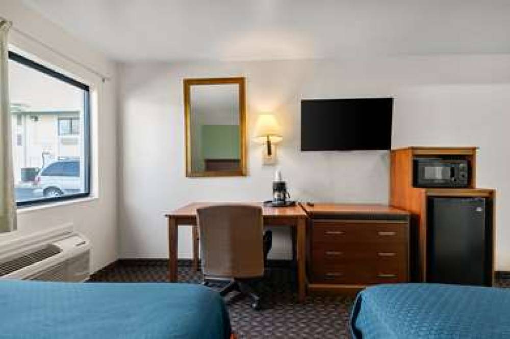 Americas Best Value Inn Lincoln Airport 10