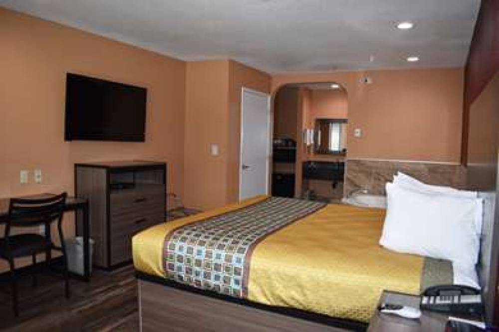 Americas Best Value Inn Manteca 10