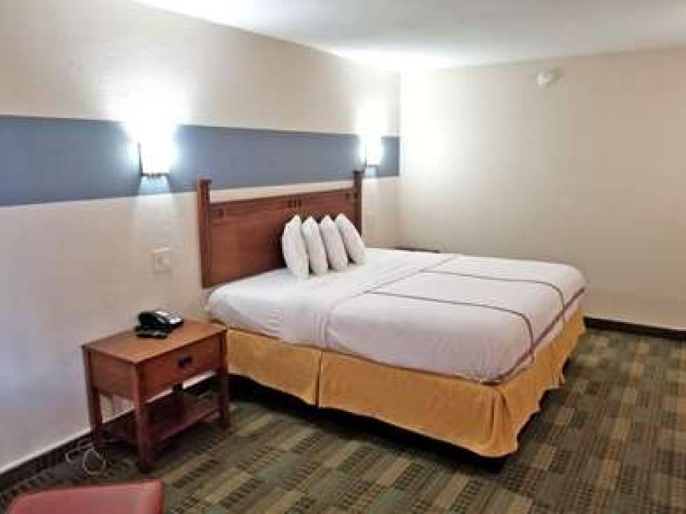 Americas Best Value Inn Marshall 8