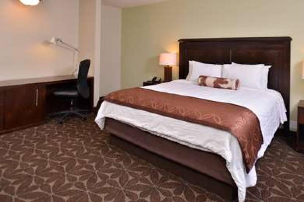 Americas Best Value Inn Memphis Airport 8