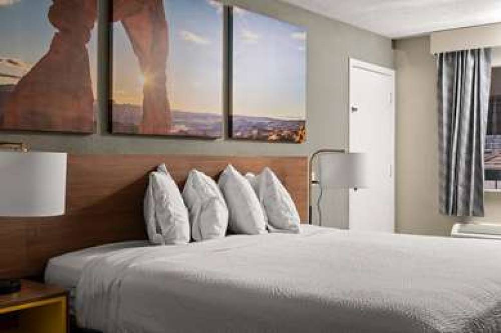 Americas Best Value Inn Midtown Albuquerque 9