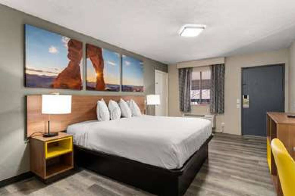 Americas Best Value Inn Midtown Albuquerque 1