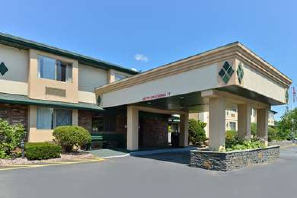 Americas Best Value Inn New Paltz 1