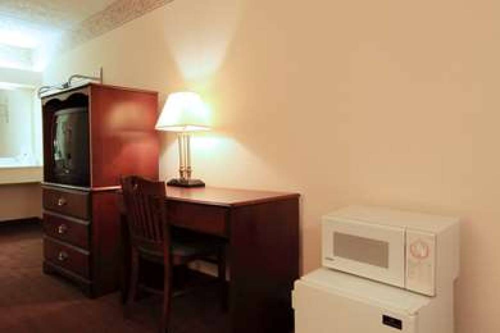 Americas Best Value Inn North Capital 5