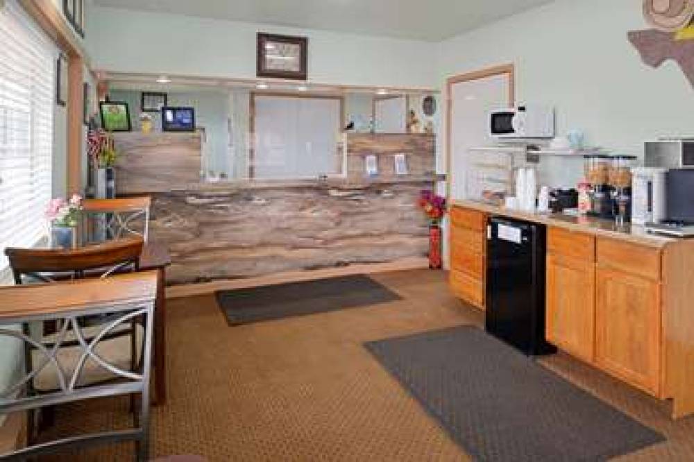 Americas Best Value Inn Ozona 5