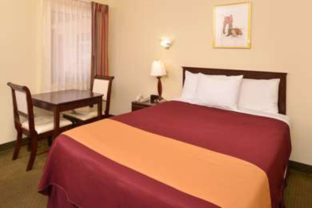 Americas Best Value Inn Ozona 7