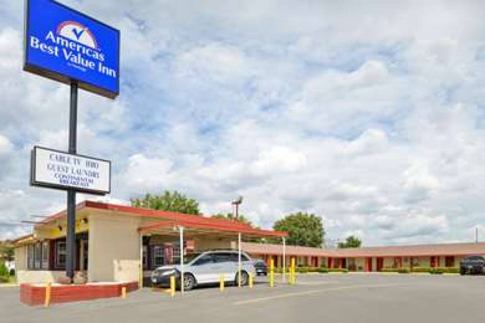 Americas Best Value Inn Ozona 1