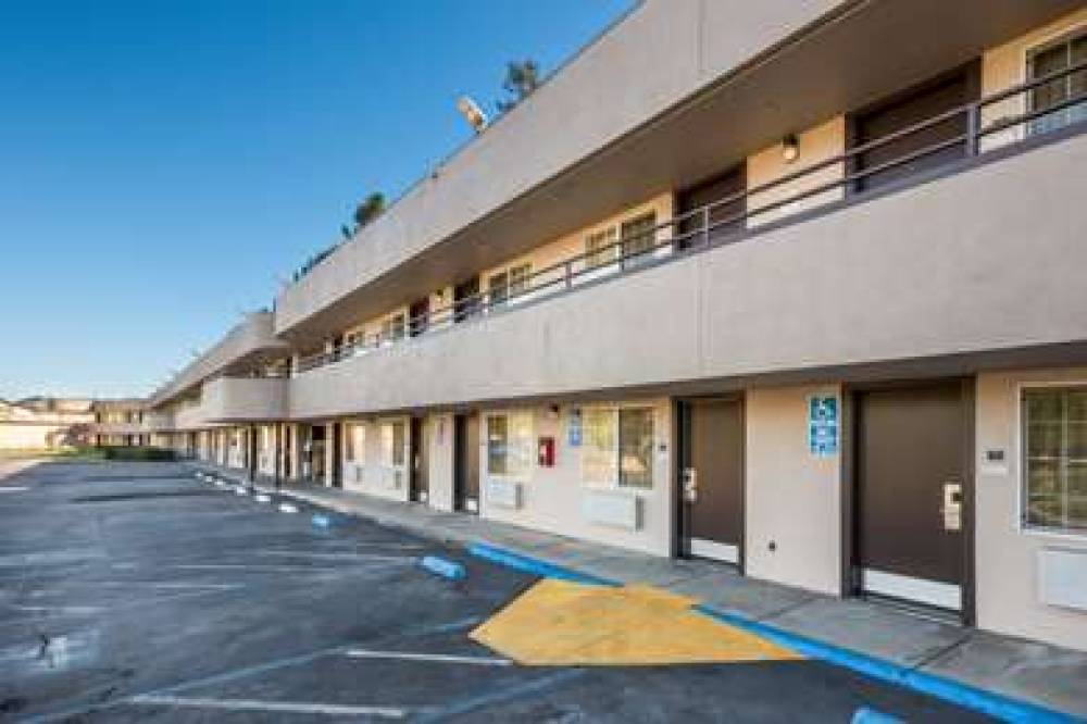 Americas Best Value Inn Santa Rosa 4