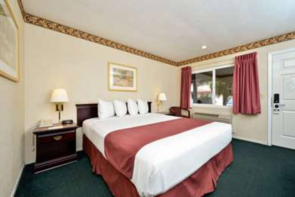 Americas Best Value Inn Sky Ranch 9