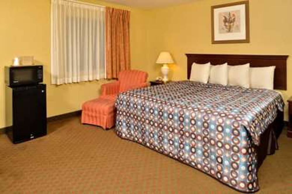 Americas Best Value Inn Starke 6