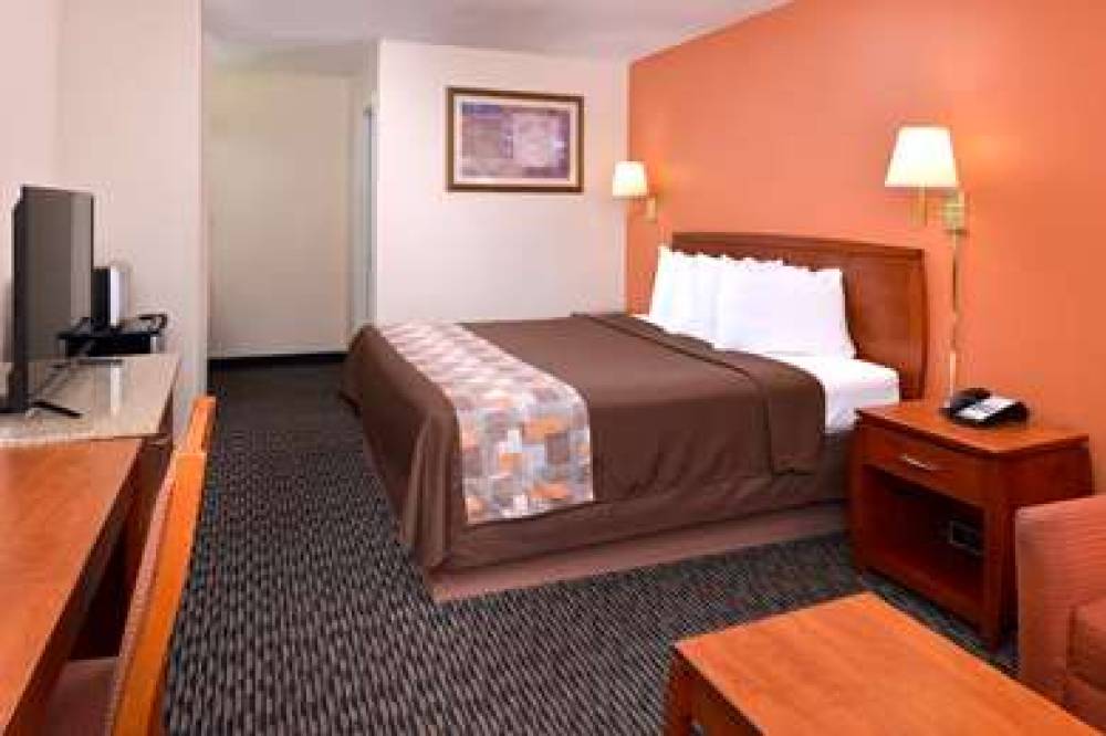 Americas Best Value Inn Sullivan 6